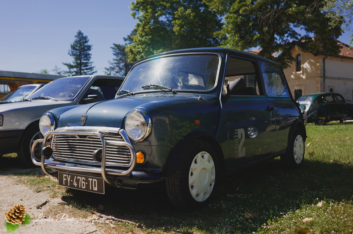 🚗 Car & Moto Addiction à Soustons : Le Charme Intemporel des Belles Anciennes